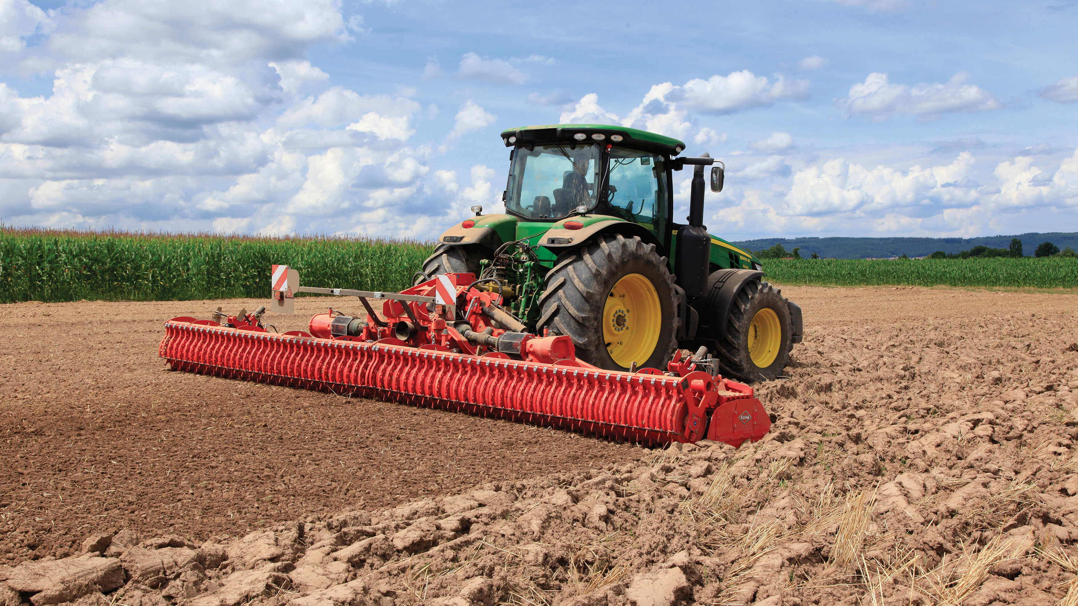 Gradas rotativas plegables Kuhn: la mejor relación entre anchura de ...