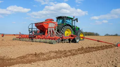MEGANT 722 R at work in the field