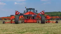 Nuevo GA 8131 CL. Rastrillo hilerador de doble rotor central