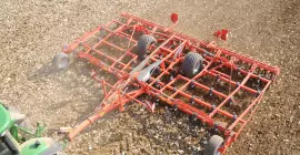 PROLANDER requiere poca potencia para adaptarse a todas las explotaciones agrícolas