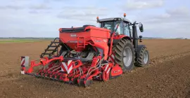 Combinado de siembra HR 3040 y VENTA 3020 trabajando