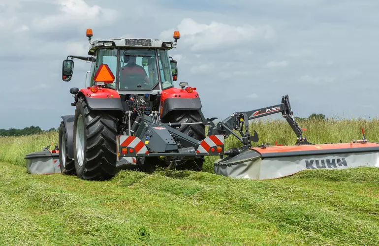 PZ 3015 at work in the field