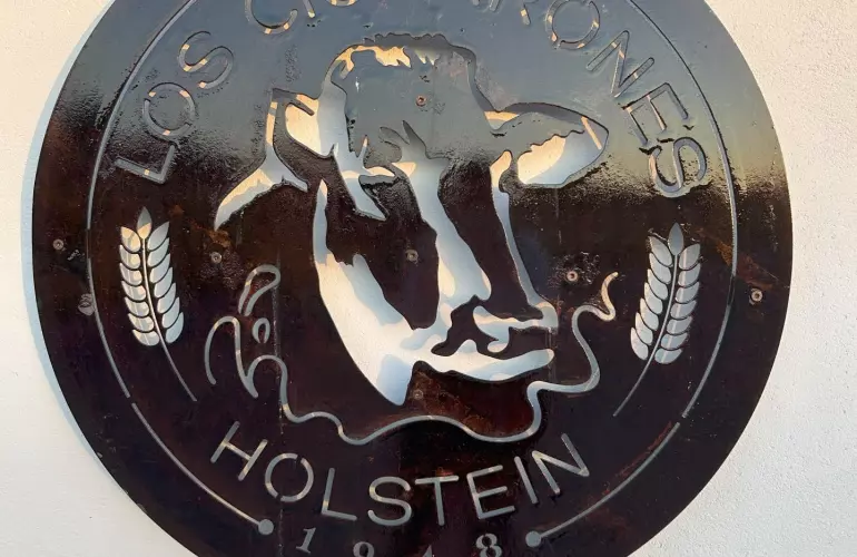 Los Cigarrones Holstein SL logo