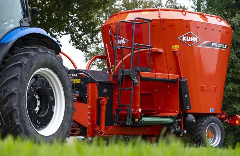 PROFILE 1.CM in the field