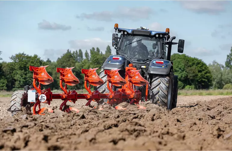 VARI - MASTER M working in the filed