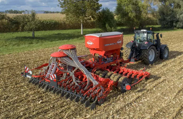 AUROCK6000RC_imagen 1_1812.jpg