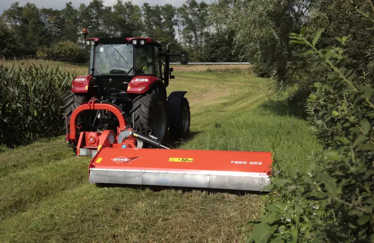 La trituradora TBES 262 durante el trabajo