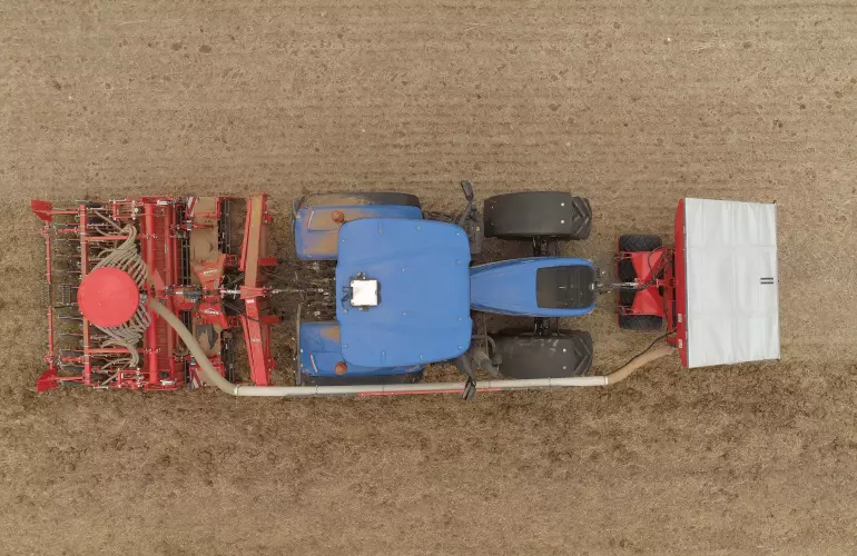 Tolva TF 1512 durante el trabajo