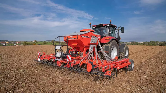 Sembradora MEGANT 602 R 