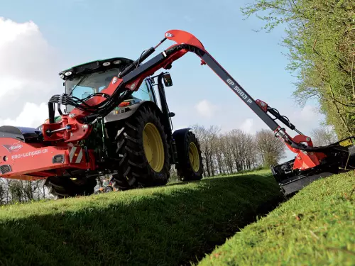 Segadoras desbrozadoras PRO-LONGER GII 5183 P y 5683 P de KUHN: el rendimiento con cinemática tradicional