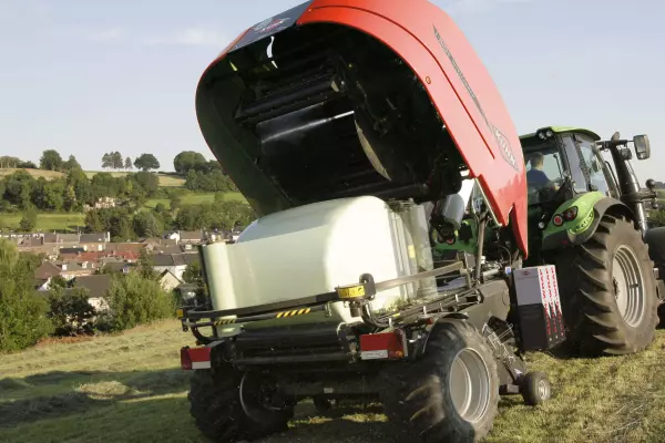 Anillo para envolver con dos pretensores integrados.