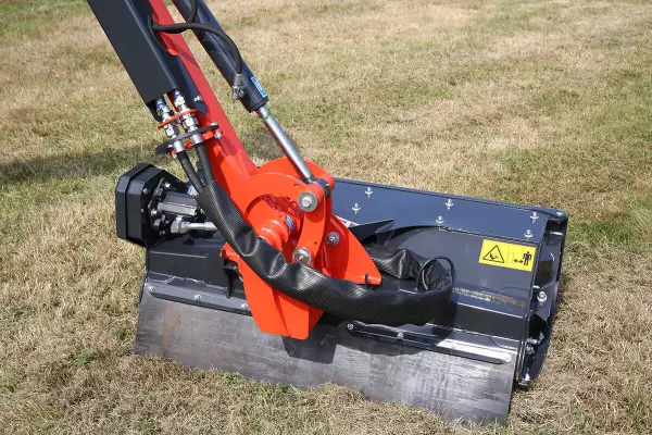 2 tipos de cabezales en las segadoras desbrozadoras AGRI-LONGER GII de KUHN con seguridad en el pivote