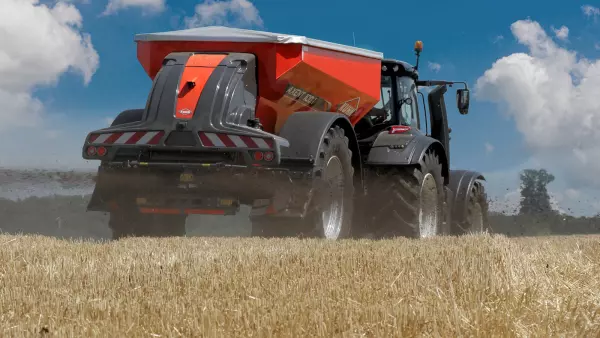 AXENT 100.1 en una parcela