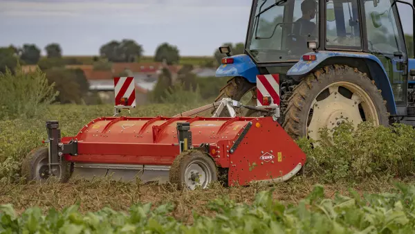 El mantenimiento de la trituradora BFP 320 es fácil gracias a la gran abertura de la cubierta