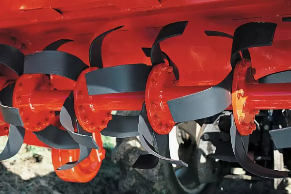 Palas helicoidales para un trabajo del suelo óptimo