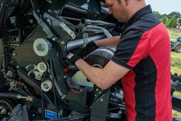 La tecnología de estiramiento activo y el sistema de alimentación de red activa proporcionan una tensión de red constante.