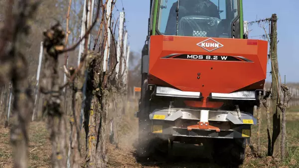 MDS 8.2 W con sistema de pesaje integrado para regular la dosis de abono