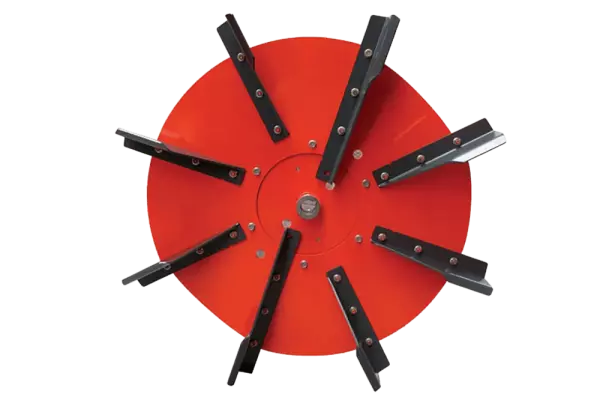 Con la empajadora distribuidora PRIMOR 15070 M de KUHN se obtiene una cantidad de paja homogénea y se respeta el bienestar de los animales