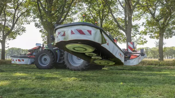 Los platos de la segadoras de tambor pueden rotar libremente