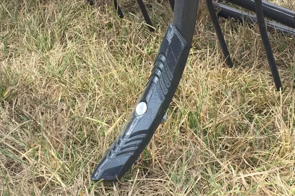 La reja recta reversible, diente en forma de S del PROLANDER