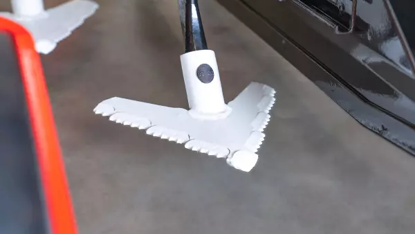 Detalle de las rejas del cultivador binador ROWLINER