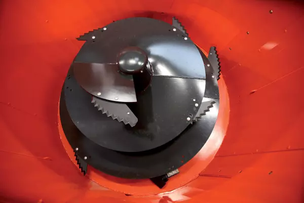 Sinfín de mezcla de diseño exclusivo en los mezcladores autopropulsados SPV Access - Power - Intense de KUHN