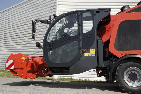 Gran superficie acristalada en los mezcladores autopropulsados SPV Access - Power - Intense de KUHN