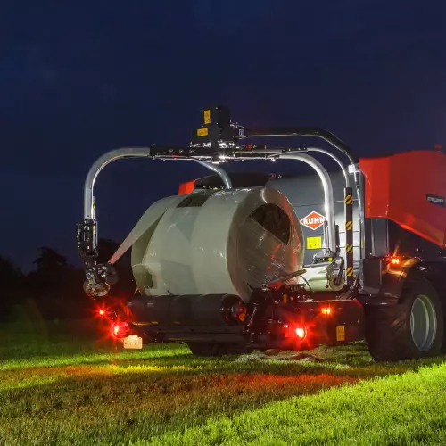 El paquete de visión incluye un conjunto completo de luces LED de trabajo y de servicio.