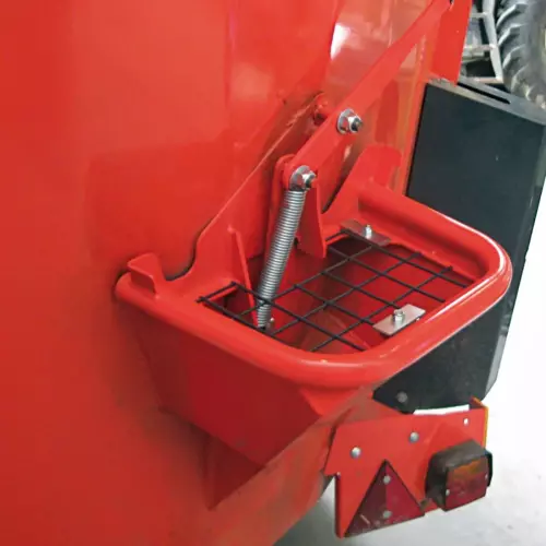 La trampilla para minerales permite incorporar ingredientes en pequeñas cantidades de manera precisa.