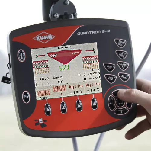 Terminal QUANTRON S-2 que permite la regulación electrónica de la dosificación