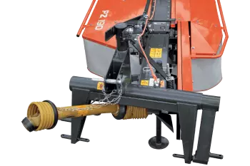 Las PZ 170, 190 y 220 pueden engancharse fácilmente a cualquier tractor con enganche de categoría 1 o 2.