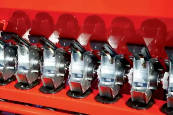 Distribución HELICA mediante surcos volumétricos helicoidales para la sembradora mecánica integrada COMBILINER INTEGRA.