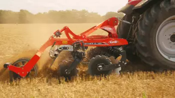 OPTIMER XL 300 durante el rastrojado