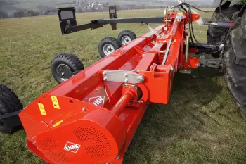 El chasis central está realizado con vigas de gran sección, que garantizan rigidez y resistencia ante las tensiones mecánicas