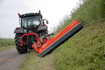 Trituradora TBE 22 durante el trabajo