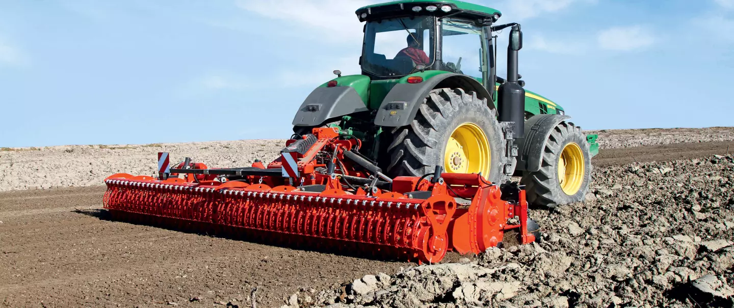 Fresadora rotativa EL 402 R trabajando