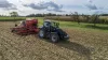 Sembradora arrastrada para siembra directa o agricultura de conservación AUROCK durante el trabajo